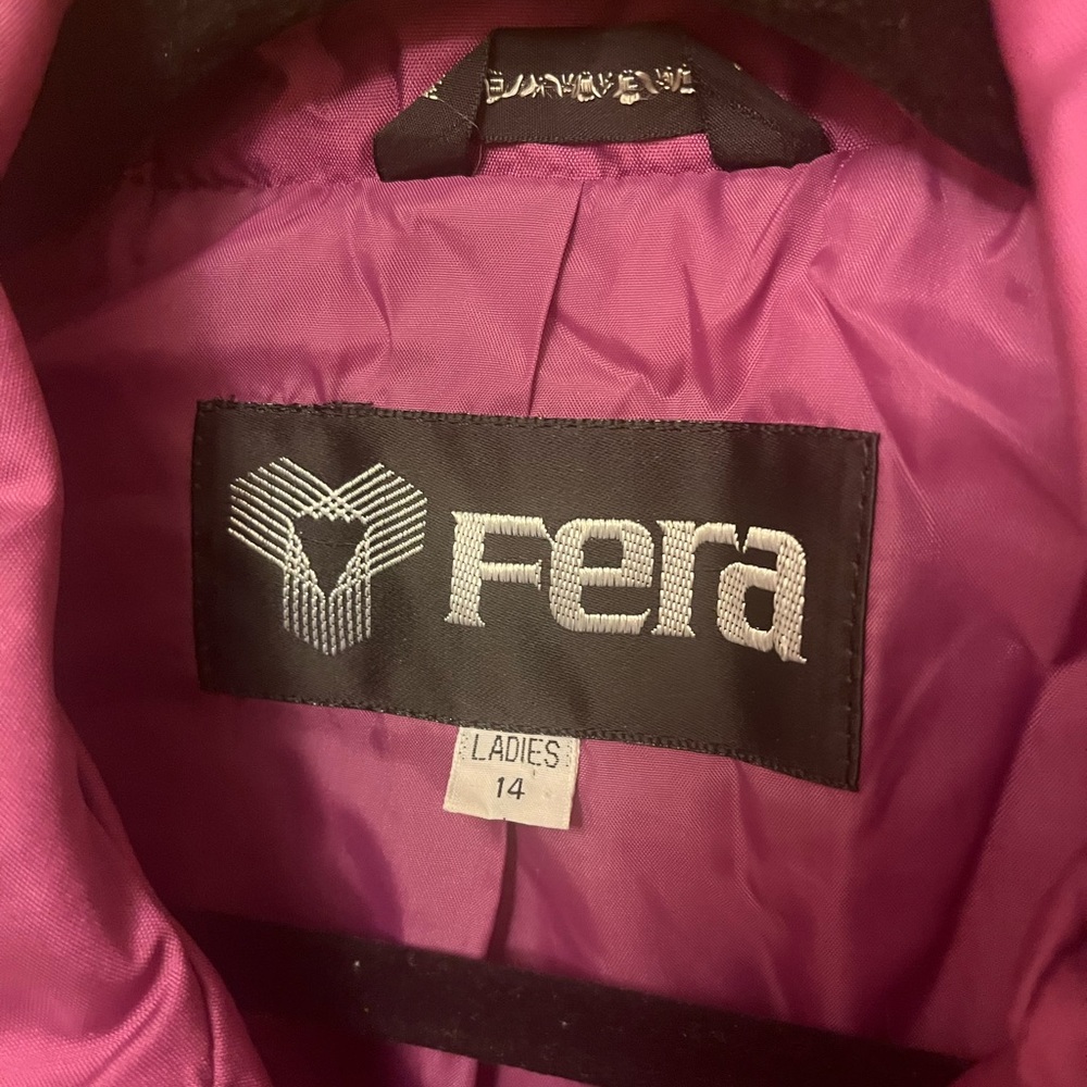 Women's Fera Magenta Ski & Snow Jacket - Picture 3 of 15